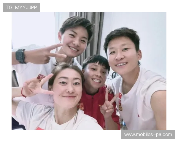 放松时刻吴海燕携王霜陈巧珠欢乐起舞视频展现女足青春风采活力